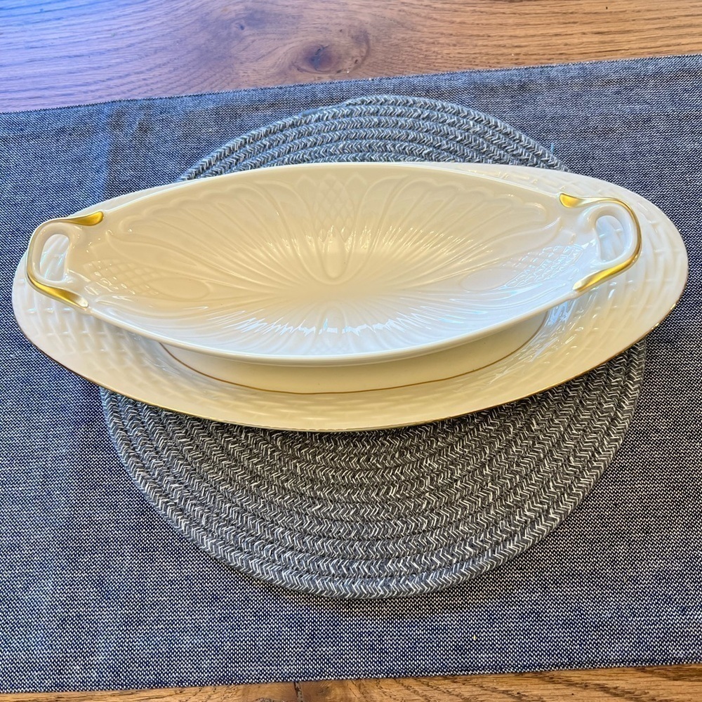 LENOX CHINA-MONACO COLLECTION-EMBOSSED HANDLED RELISH SERVER DISH OVAL BOWL/TRAY